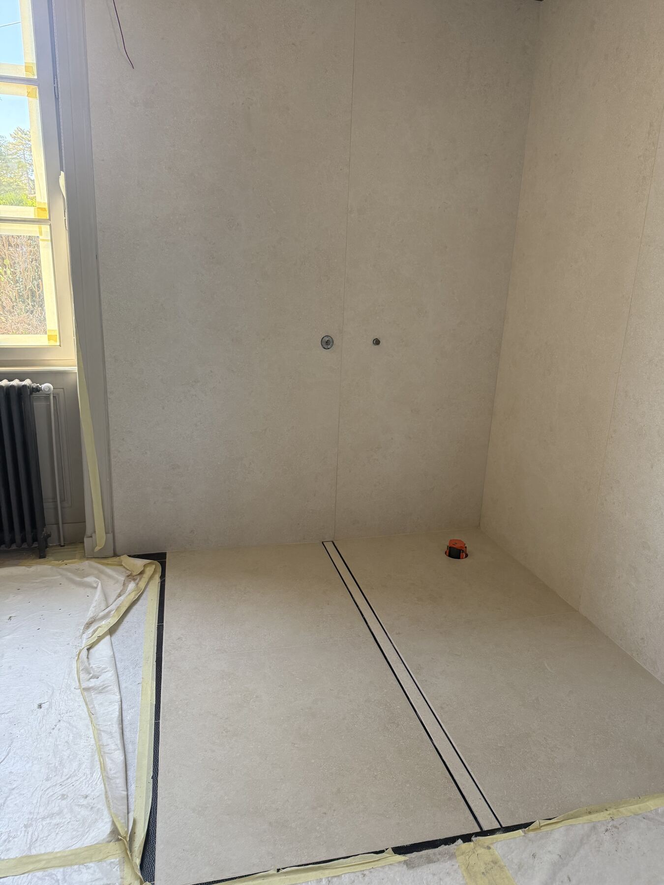 Réalisation ACC Carrelage — Douche à l'italienne grands carreaux